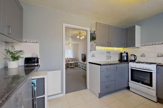 8, Clifton Lawn, Ramsgate photo 5