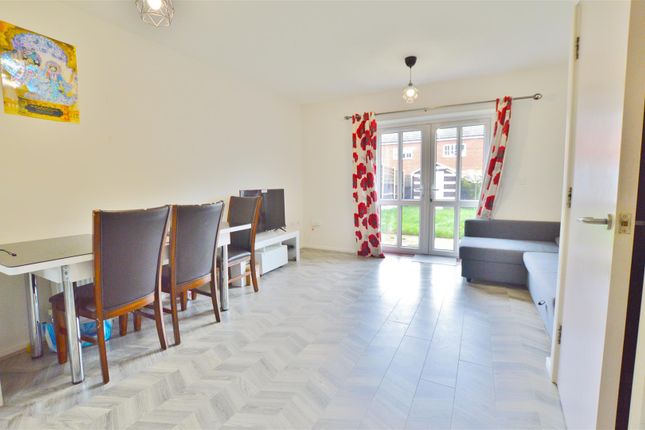 Semi-detached house for sale in Marunden Green, Slough