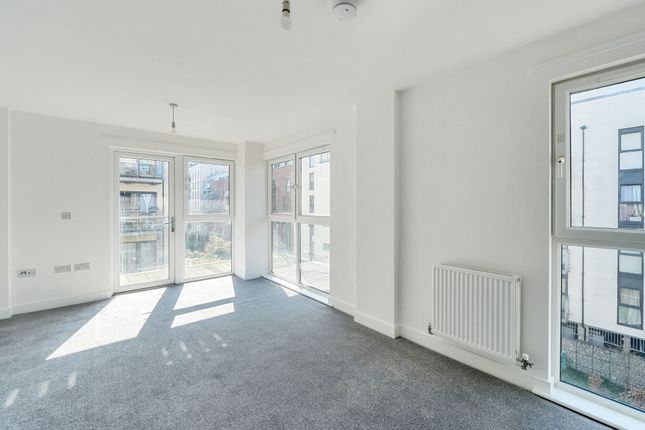 Aston House, 45 Campus Avenue, Dagenham photo 3