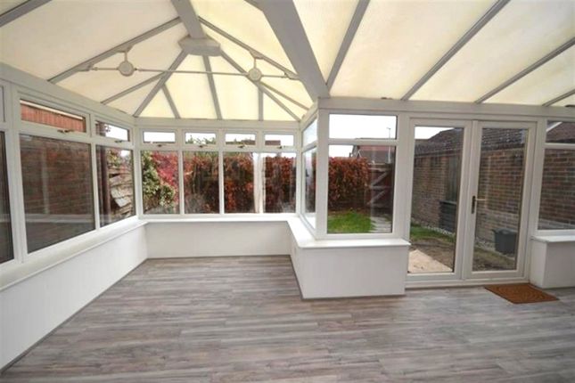 21, Twelve Acres, Essex photo 4