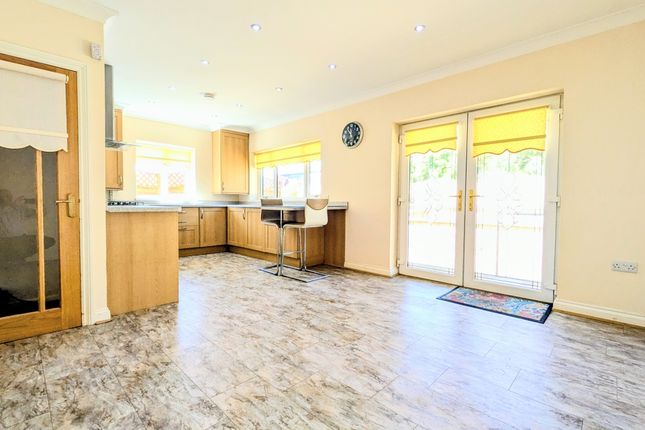 13 Milbourne Close, Merthyr Tydfil photo 3