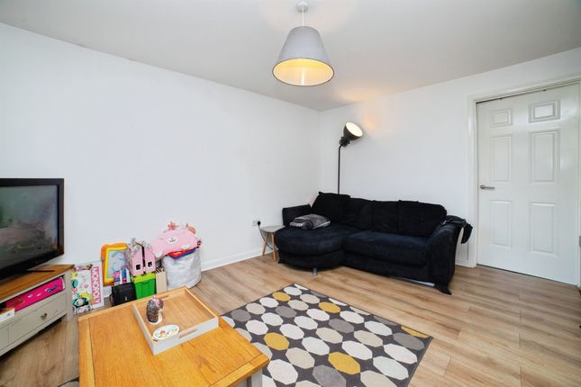 35, Morewood Drive, ALFRETON photo 4