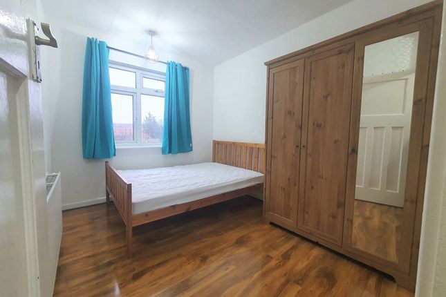 41 High Mead, Harrow photo 3