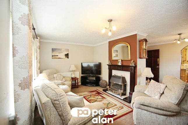 2, Springfield Court, Blackwood photo 2