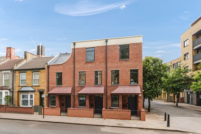 1-bed house on Foundry1, Morris Road, London, £799,000