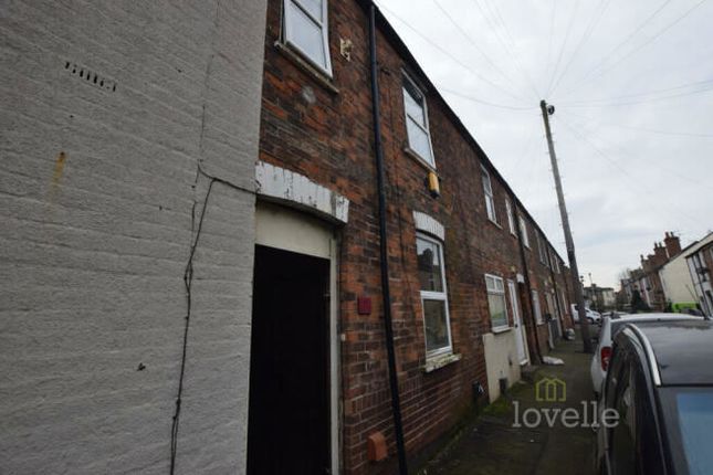 Terraced house for sale in High Street, Gainsborough