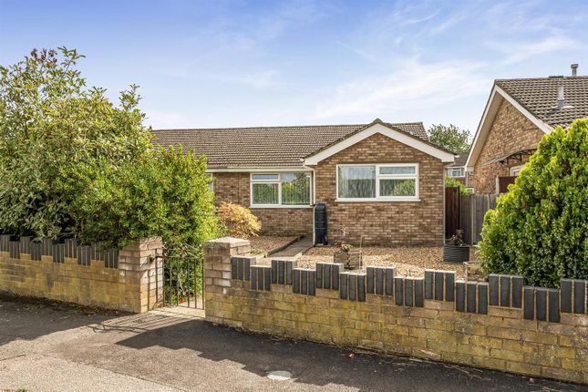 2-bed semi-detached on 44, Belvoir Walk, Bedford, £300,000