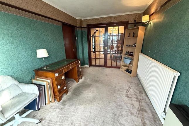 37, Frobisher Drive, Lytham St. Annes photo 4