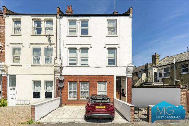 Thumbnail Flat for sale in Weston Park, London