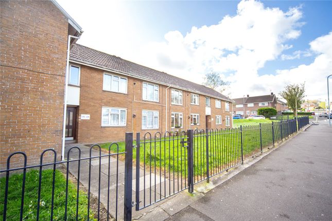 Flat to rent in Firs Avenue, Pentrebane, Cardiff