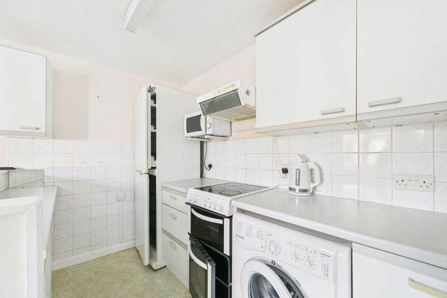 15 Dower Court, Paignton photo 4