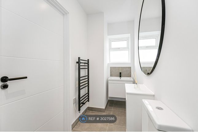 Athena House, Service Road, Addlestone photo 5
