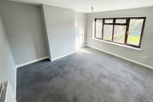 Lawnswood Avenue, Wolverhampton photo 3