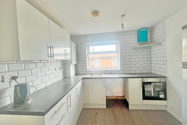44 Annesley Road, Newport Pagnell photo 2