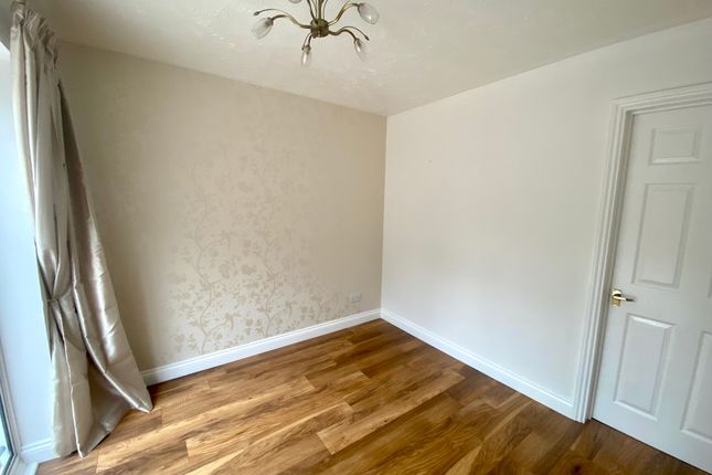Impson Way, THETFORD photo 5
