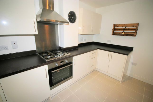 Detached house to rent in Forest Path, Silsoe, Bedford