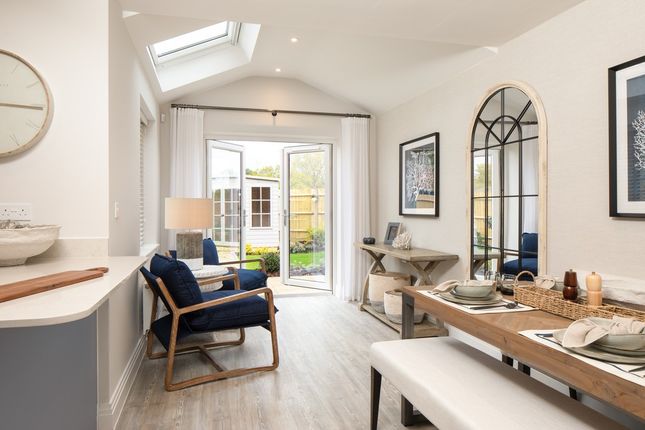 829, Granadiers Road, Winchester, So22 6Gr photo 3
