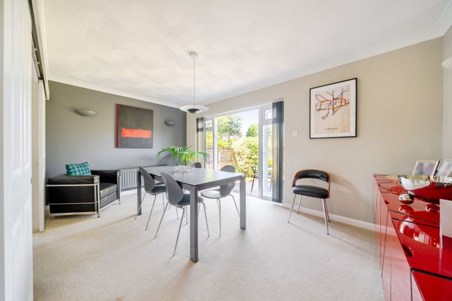 6A,, Fullers Road, Farnham photo 3