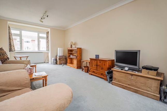 Town house for sale in Chadderton Gardens, Portsmouth