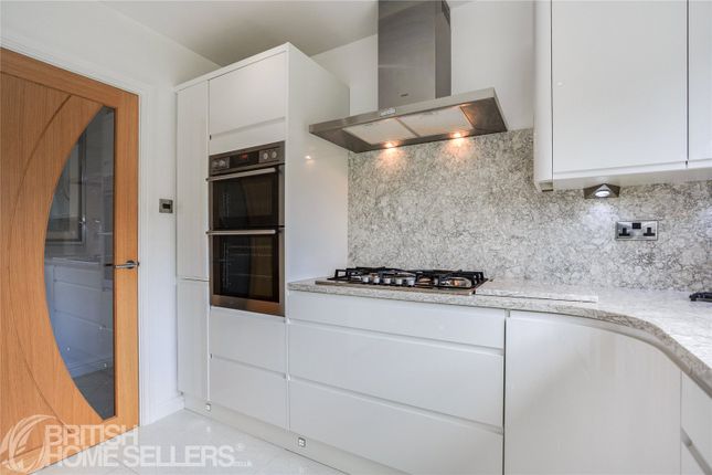2, Elmwood Chase, Leeds photo 4