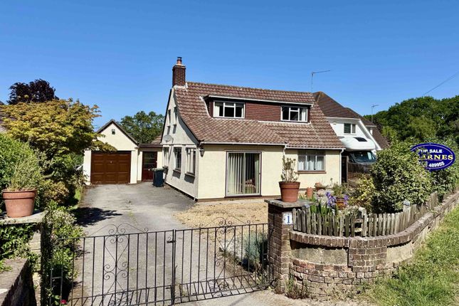 4 Bedroom Detached Chalet For Sale