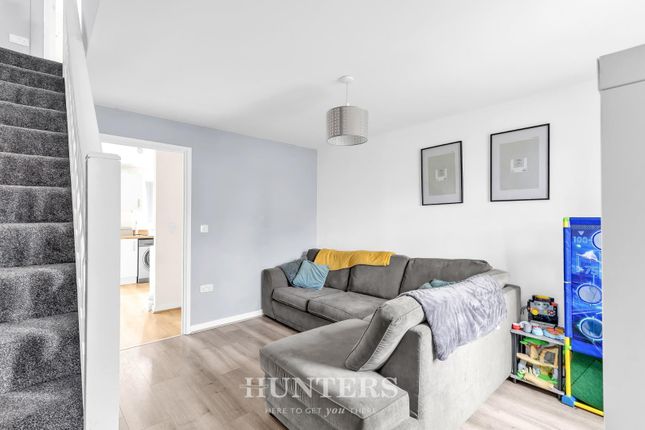 22, Fusilier Close, Manchester photo 4