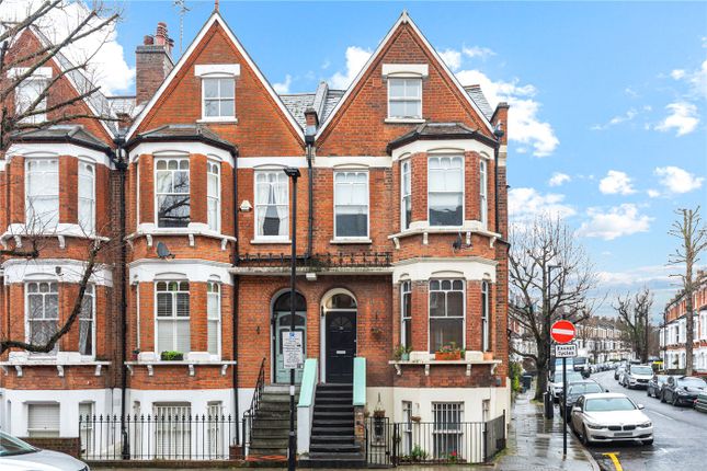 Flat for sale in Horsell Road, London