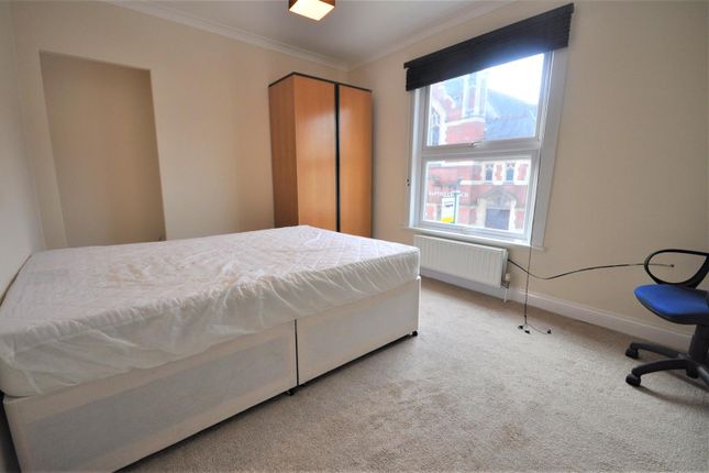 Thumbnail Room to rent in Leavesden Road, Watford