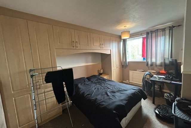Thumbnail Terraced house to rent in Blenheim View, Woodhouse, Leeds