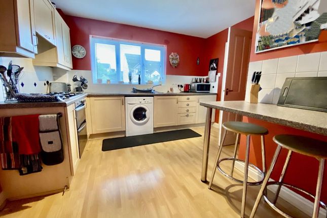 7 Shakespeare Close, Tiverton photo 2
