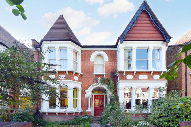 Thumbnail Detached house for sale in North Avenue, Ealing