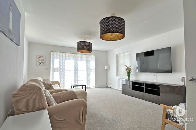 100, Whitelands Way, Bicester photo 3