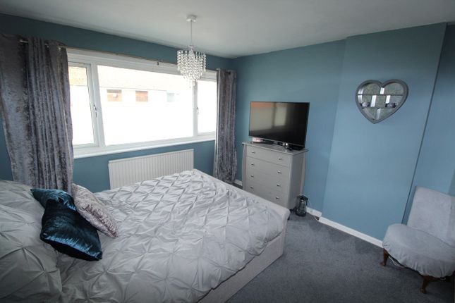 End terrace house for sale in Poplar Avenue, Lutterworth