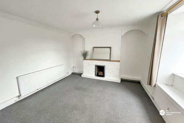 19, Fords Row, Redruth photo 3