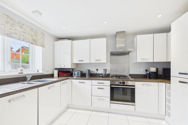3-bed house on 3, Pincey Mews, Bishop's Stortford, £398,500
