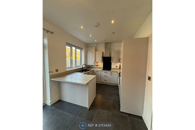 Redwing Road, Sandbach photo 3