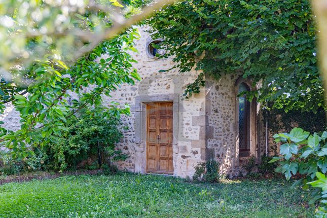 Property for sale in Vaison-La-Romaine, Provence-Alpes-Cote D'azur, 84110, France
