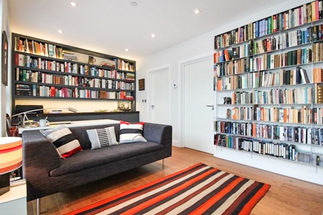 Town house for sale in Sunny Mews, London