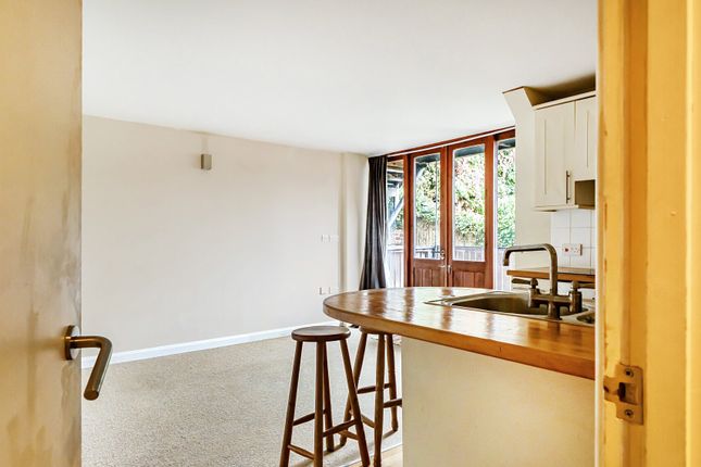 Flat 9, Lansdown Cohousing, 59, Lansdown, Gloucestershire photo 2