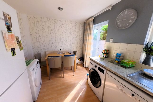 14, Larchdale Close, Alfreton photo 5