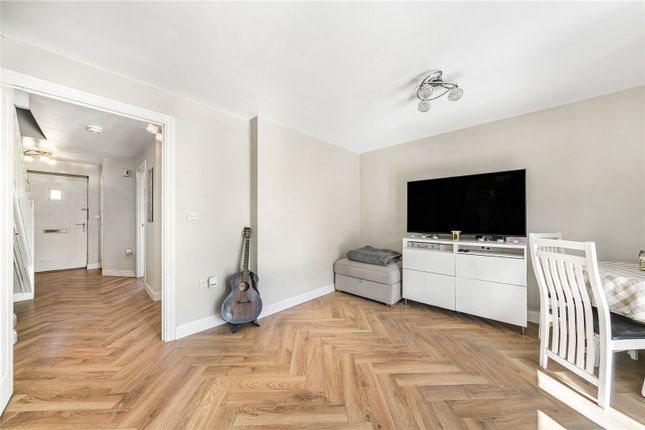 26, Muir Drive, Kent photo 3