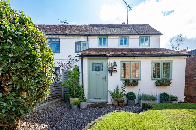 Thumbnail Cottage for sale in The Green, Snitterfield, Stratford-Upon-Avon