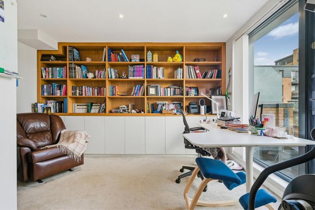 3-bed terraced on 19, Brook Lane North, Brentford, £725,000