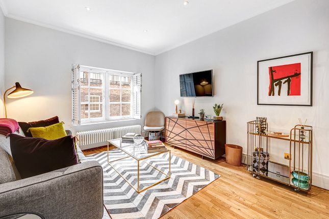 Thumbnail Flat to rent in Shorts Gardens, Covent Garden