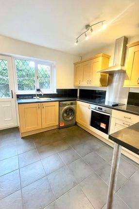6, Dominic Close, Manchester photo 3
