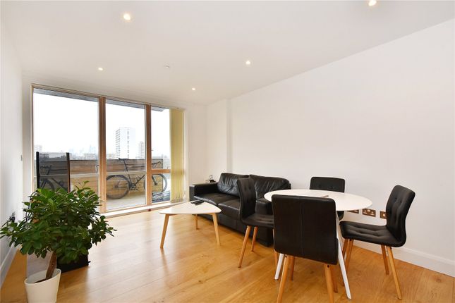 Flat to rent in Barry Blandford Way, Limehouse Cut, London