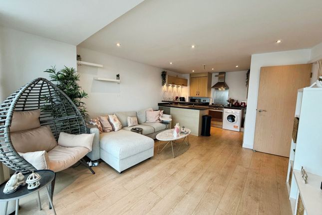 Flat 43 K2, 125, Albion Street, West Yorkshire photo 2