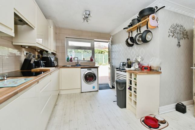 15, Calner Croft, Sheffield photo 3