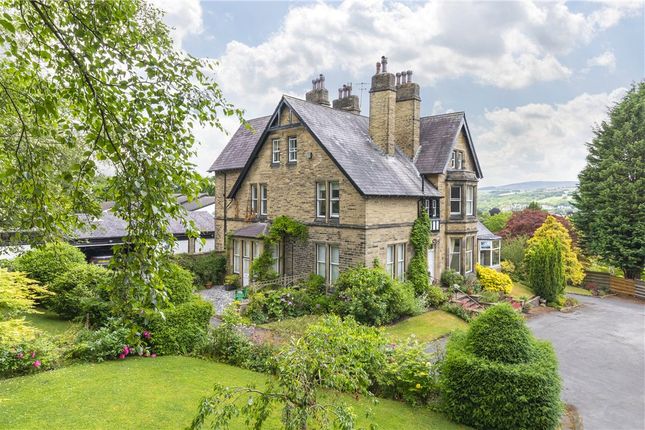 Thumbnail Flat for sale in Parish Ghyll Drive, Ilkley, West Yorkshire