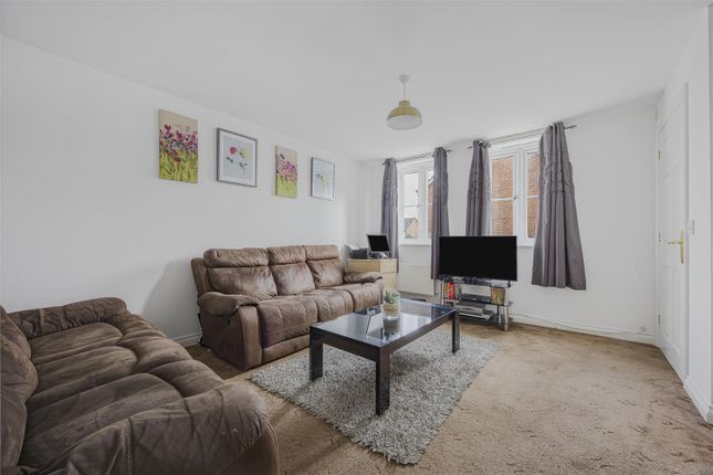 9, Pippin Grove, Reading photo 3